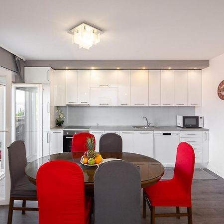 Apartments Ivan Omiš Екстериор снимка