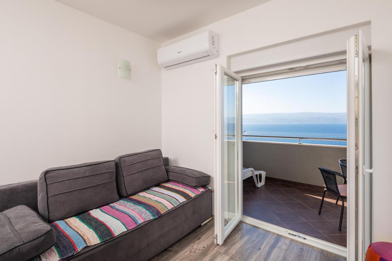 Apartments Ivan Omiš Екстериор снимка
