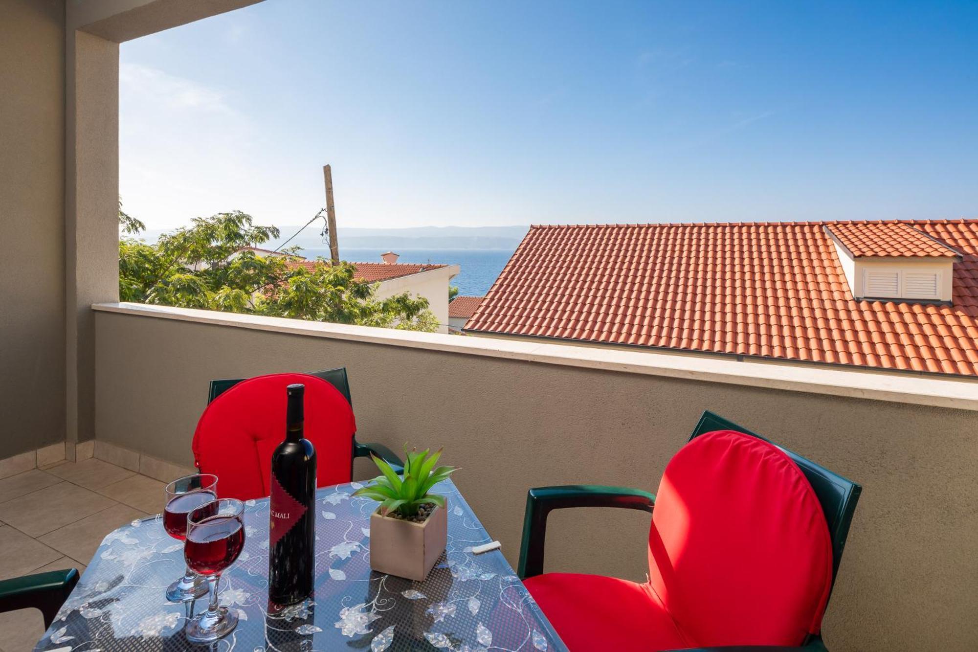 Apartments Ivan Omiš Екстериор снимка
