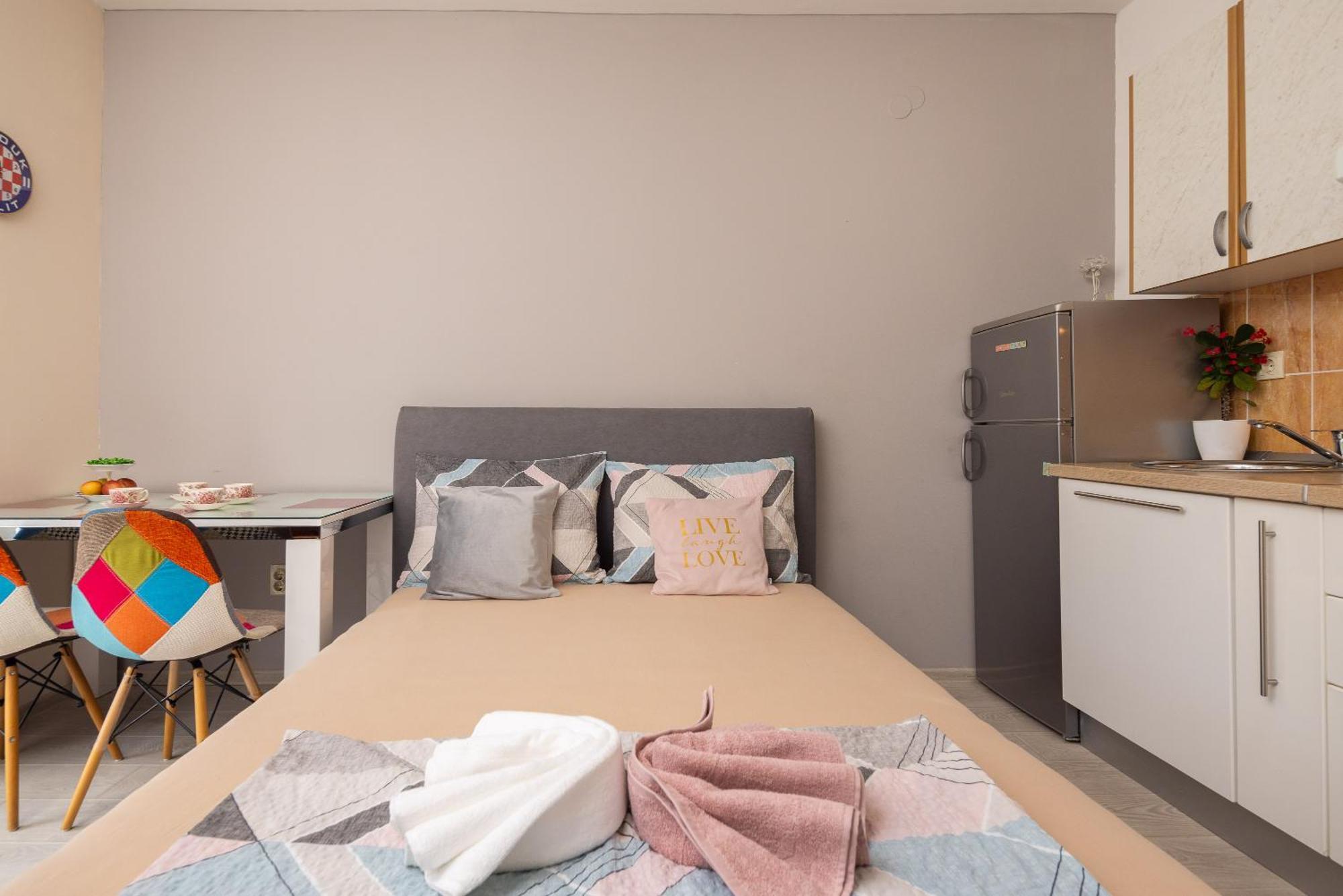 Apartments Ivan Omiš Екстериор снимка