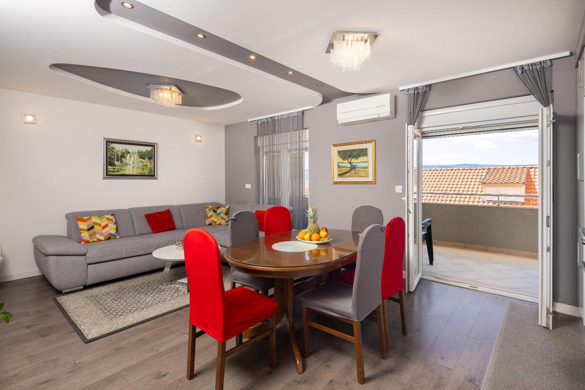 Apartments Ivan Omiš Екстериор снимка